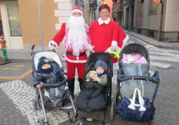 BUSCA EVENTI. Babbi Natale con bambini, edizione 2013